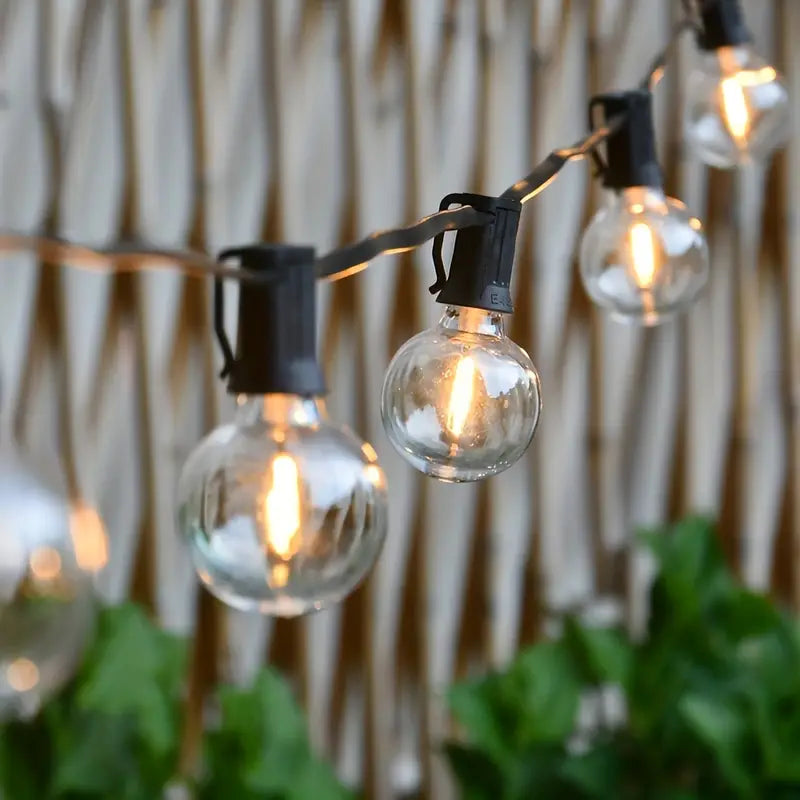 Retro-Inspired Outdoor Garden Lamp