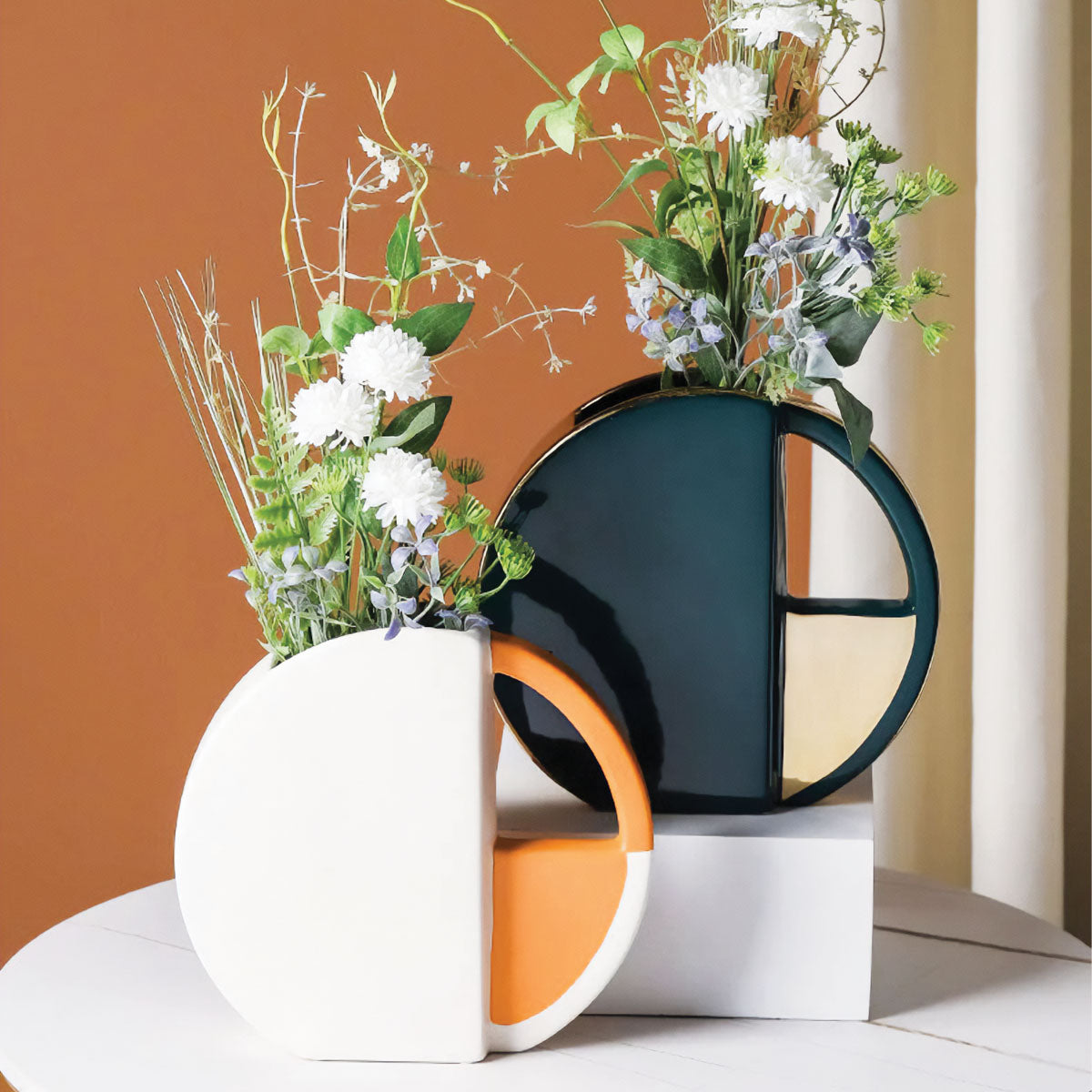 Minimalist Ceramic Decorative Vase