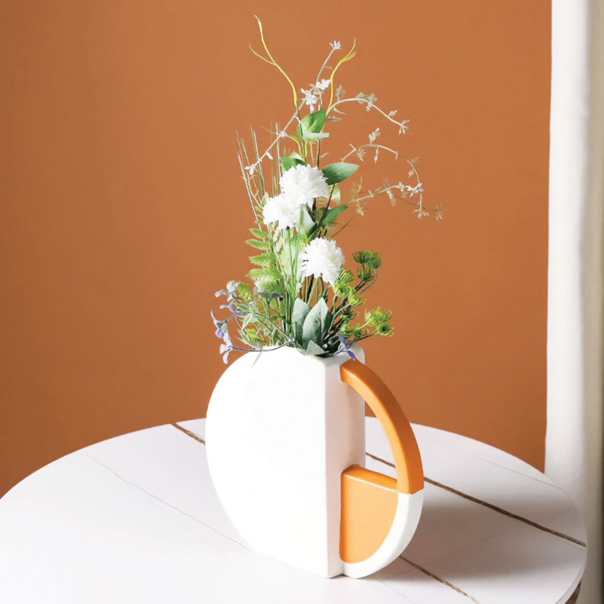 Minimalist Ceramic Decorative Vase