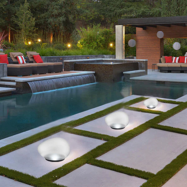 Solar LED Garden Lamp with Glass Design